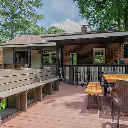 Beautiful Cabin Home In The South